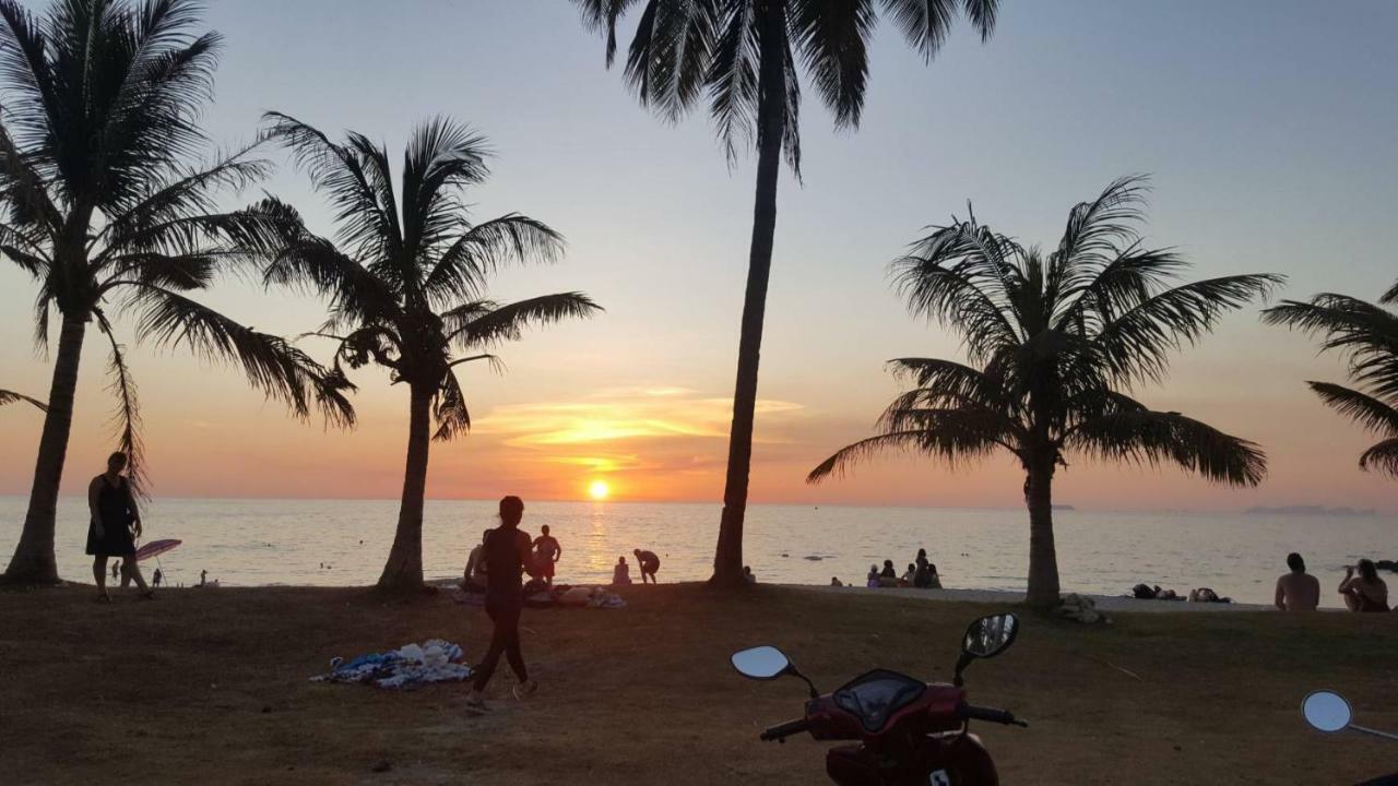 Home No.9 Ko Lanta エクステリア 写真